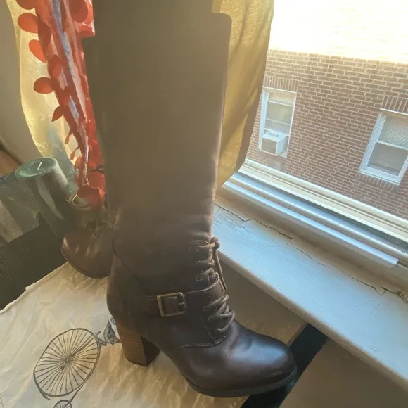 Genuine buttery leather waterproof Timberland lace up knee high boots