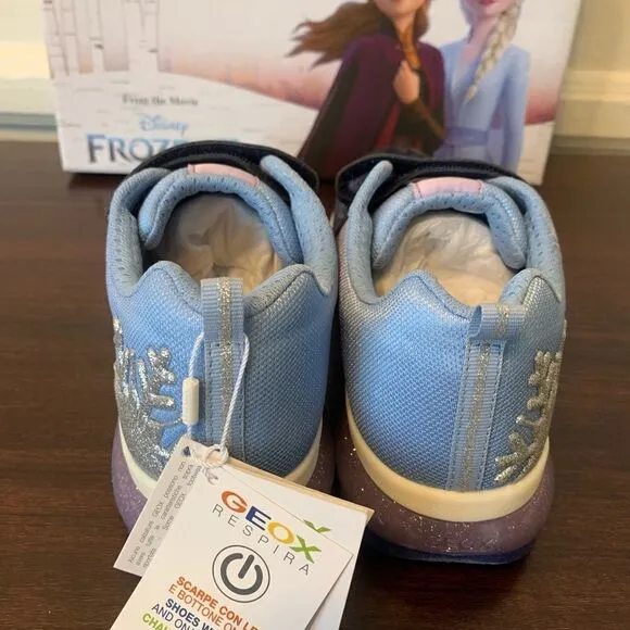 Geox Disney space club light up super comfortable sneaker size 3,5 brand new