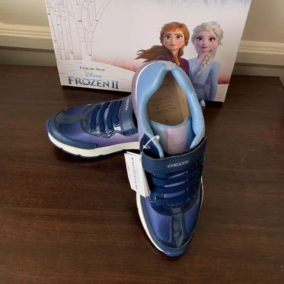 Geox Disney space club light up super comfortable sneaker size 3,5 brand new