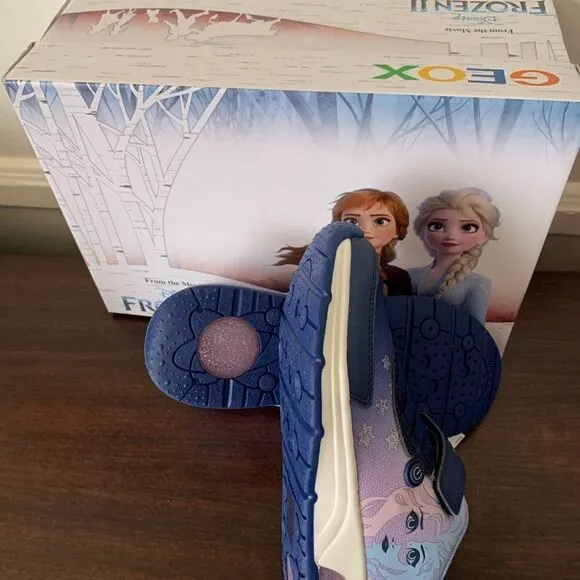 Geox Disney space club light up super comfortable sneaker size 3,5 brand new