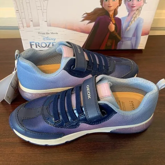 Geox Disney space club light up super comfortable sneaker size 3,5 brand new