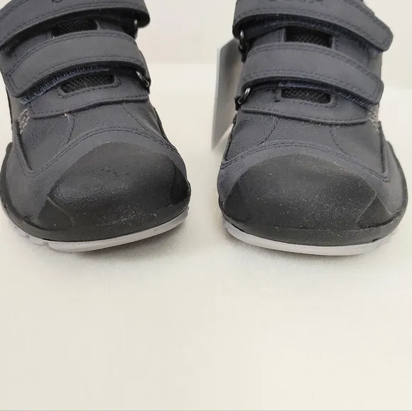 Geox J New Savage Boy Sneakers Shoes U.S. Size 10 Little Kid Navy Gray Active