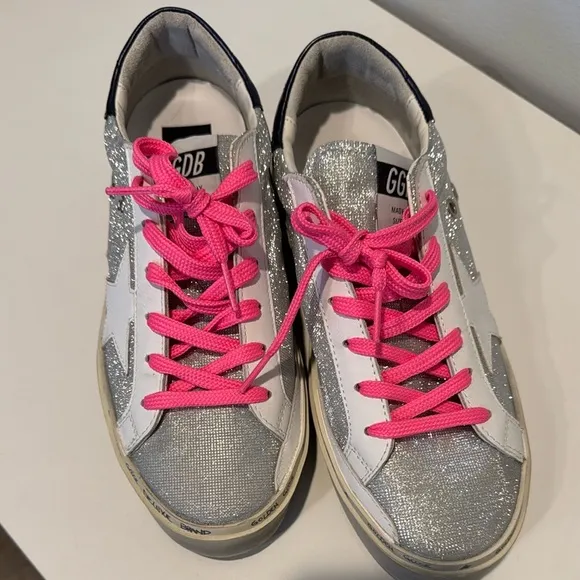 Golden Goose Hi Star Size 8 NEVER WORN Silver and Pink Sneakers with Star Detail