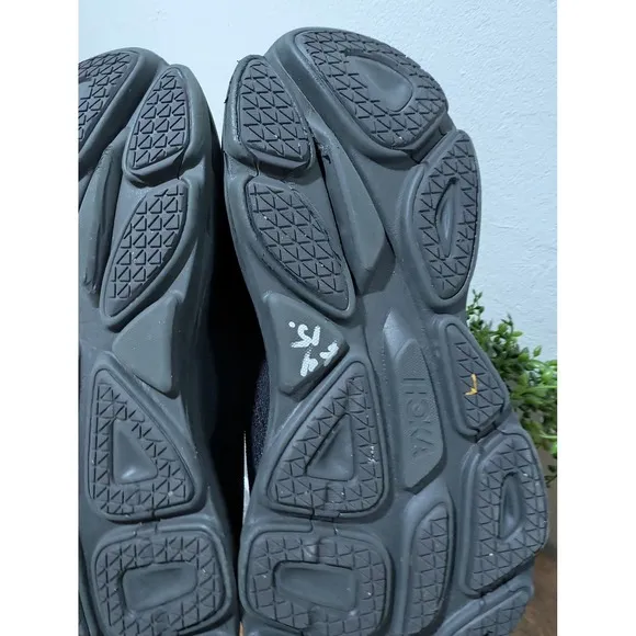Hoka Bondi 8 Triple Black/Black Running Shoes 1127953 BBLC Mens Size 10D