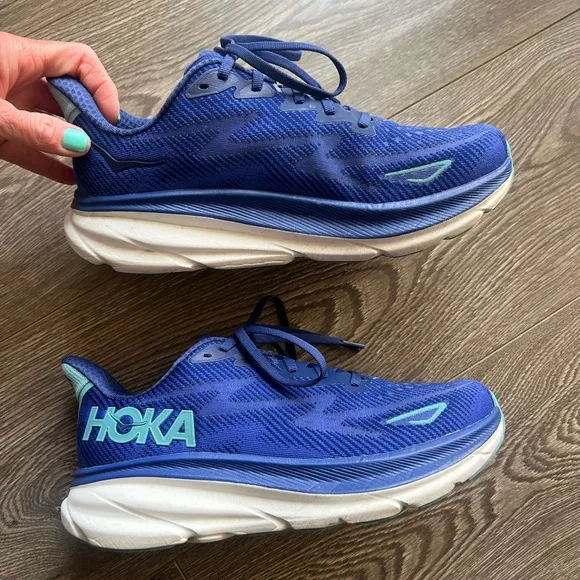 Hoka Clifton 9 Women’s Running Shoes Size 8.5