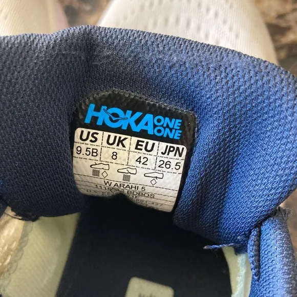 Hoka One One Arahi 5  Shoes Blanc De Blanc/Outer Space/Size9.5B