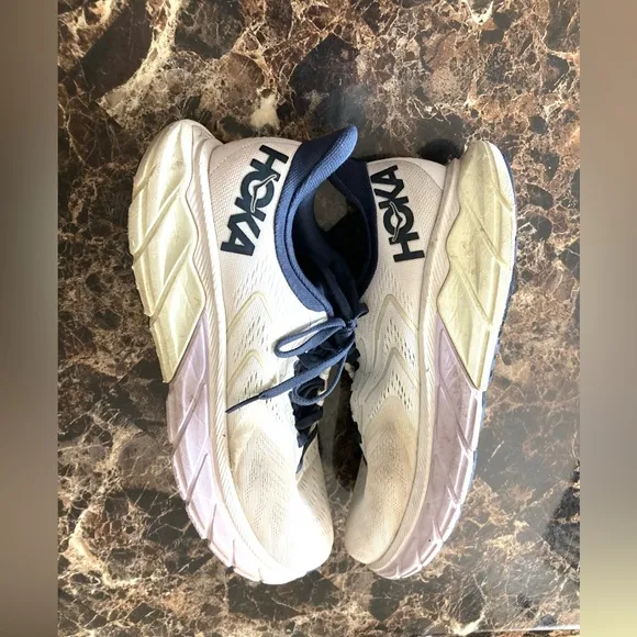 Hoka One One Arahi 5  Shoes Blanc De Blanc/Outer Space/Size9.5B