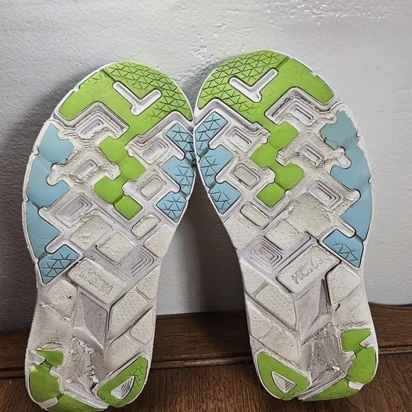 Hoka One One Clifton 4 Running Shoes Women's Size 10.5