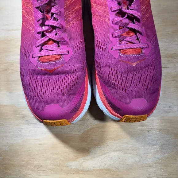 Hoka One One Clifton 6  Pink Running Shoes Women’s Size 10.5
