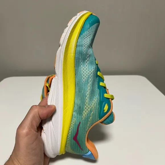 Hoka One One Clifton 9 Youth Kids US 4 MD Running Shoes 1131170 CEPR