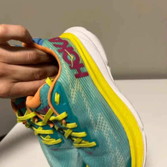 Hoka One One Clifton 9 Youth Kids US 4 MD Running Shoes 1131170 CEPR