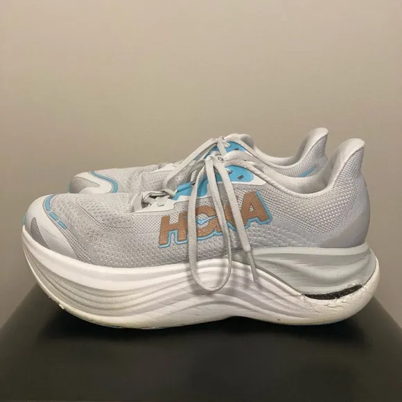 Hoka One One Skyward X Carbon Plate Running Shoes - Womens Size 8.5