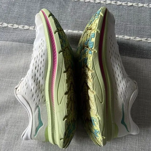 Hoka One One Women’s Kawana Running Shoes Size 9.5