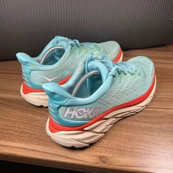 HOKA ONE ONE CLIFTON 8 - Women’s Running Shoes - SIZE 8B