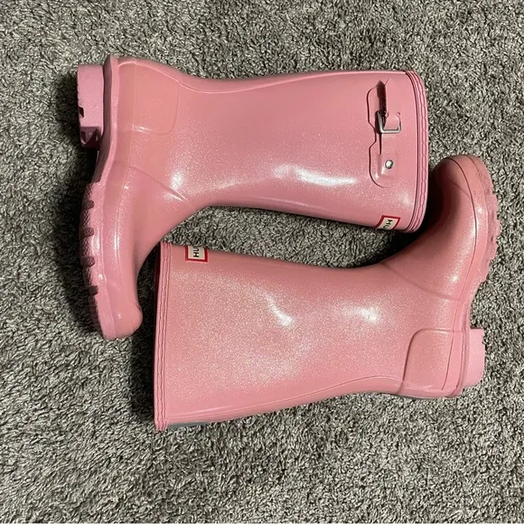 Hunter Glittery Pink rain boots Girls size 4 waterproof mud/snow boot