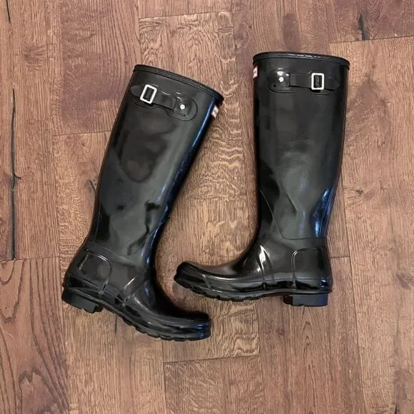 Hunter Original Tall Gloss Rain Boots Womens 7 US Black 100% Waterproof Shiny