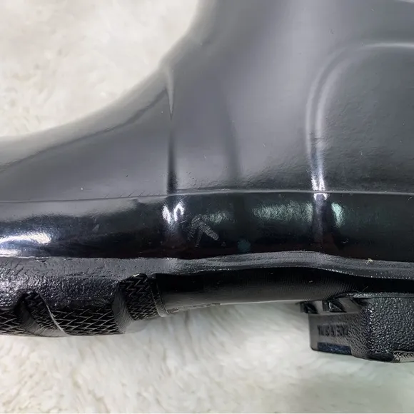 Hunter Women's Black Glossy Original Tall Waterproof Rain Boots Size 6M / 7F