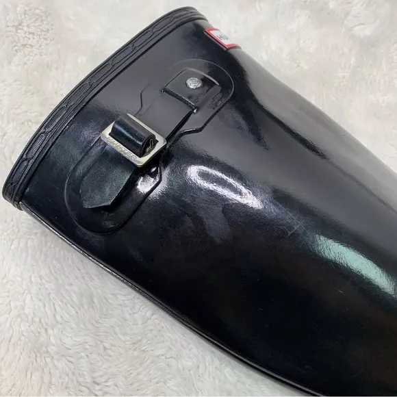 Hunter Women's Black Glossy Original Tall Waterproof Rain Boots Size 6M / 7F