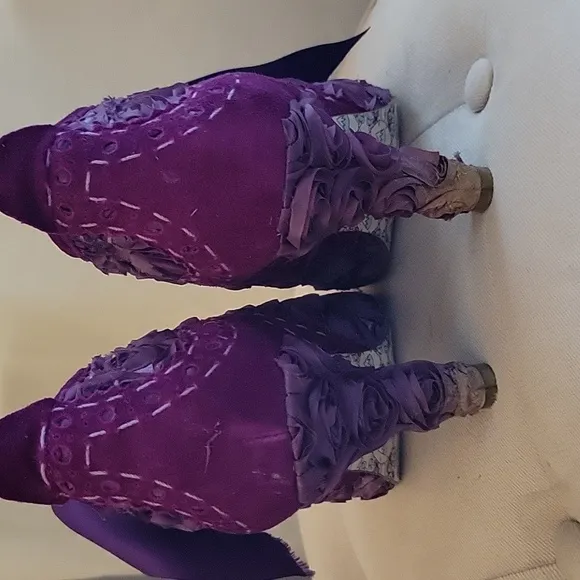 Irregular Choice Abigails Party size 8, purple roses