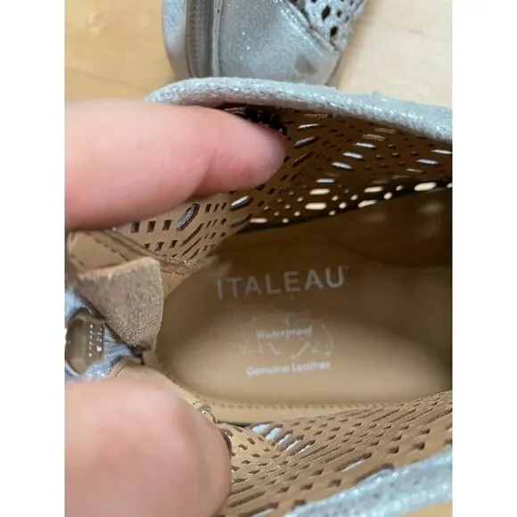 Italeau Leather silver perforated shoes Womens Size 41 NEW waterproof *flaw