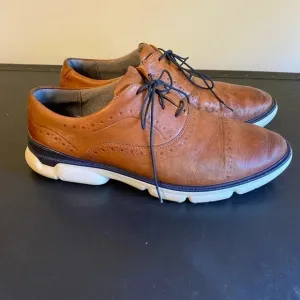 Johnston Murphy Tan Cap Toe Sneakers Waterproof White Sole Men’s Size 10-1/2 M.