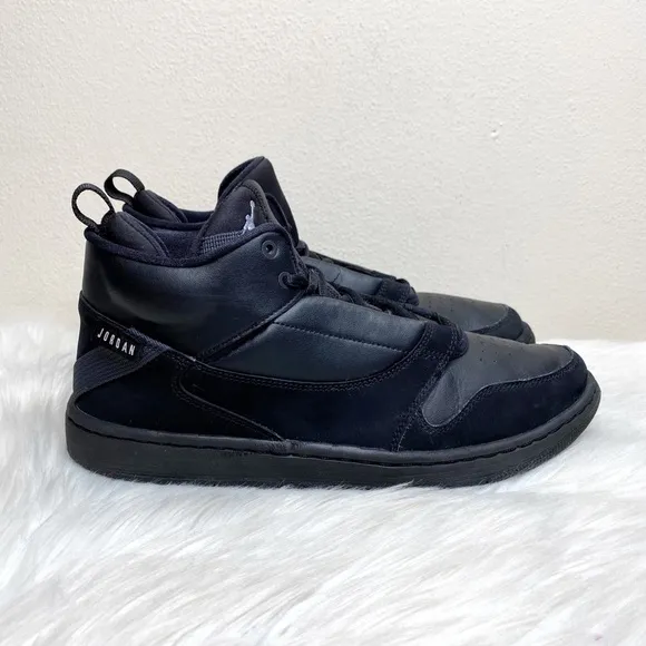 Jordan Fadeaway Triple Black Sneakers