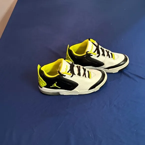 Jordan’s “Big Fund” Shoes -Size 6