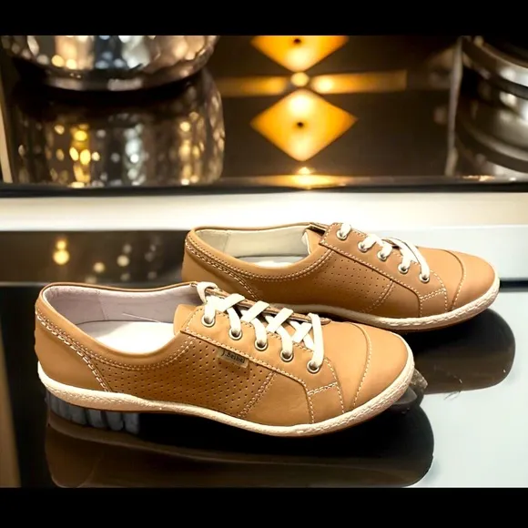 Josef Seibel Caspian Full Grain Leather Low Top Classic Sneaker Lace Up Sz7/Eu37