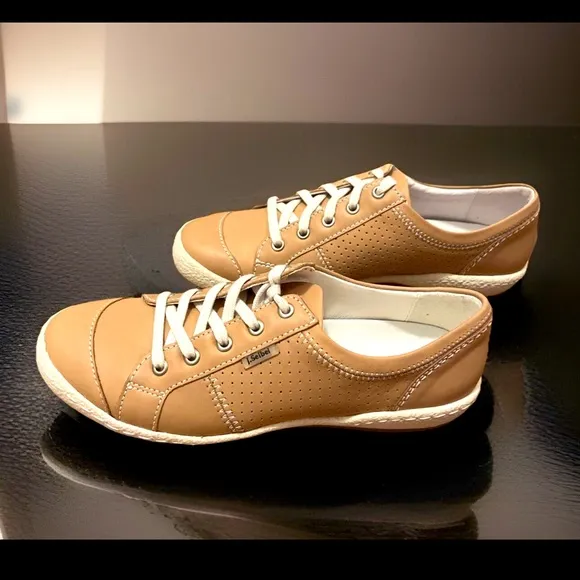 Josef Seibel Caspian Full Grain Leather Low Top Classic Sneaker Lace Up Sz7/Eu37