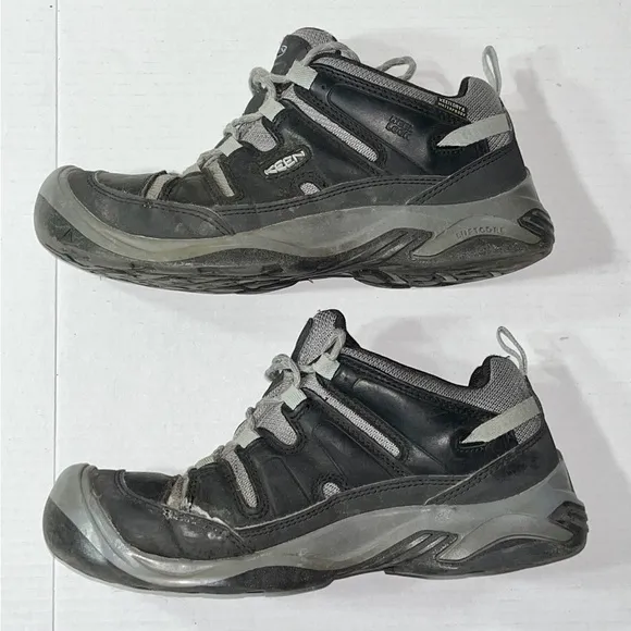 Keen Circadia Vent Hiking Boots Women’s 9.5 Black Waterproof Granola Girl Gorp