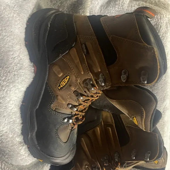 Keen dry waterproof boots