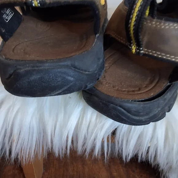 KEEN Men's Brown Newport Leather Waterproof Sandals 10.5