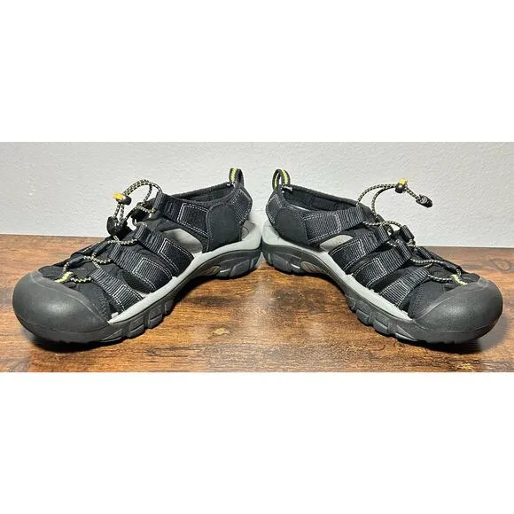 KEEN Mens Newport H2 Sandals 1001907 Black Size 11 Waterproof Hiking Bungee Cord