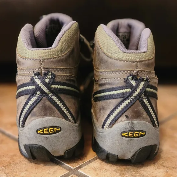 Keen Mid Waterproof Women's Hiking Boots