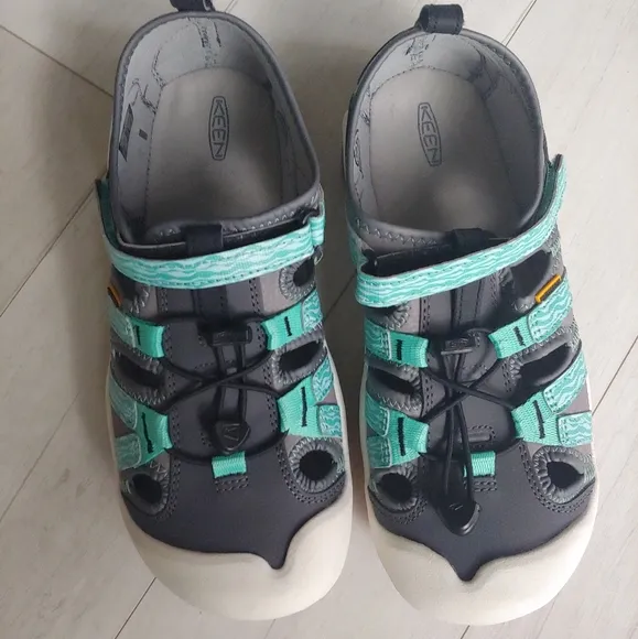 KEEN NEW kids Knotch Creek Sandals
