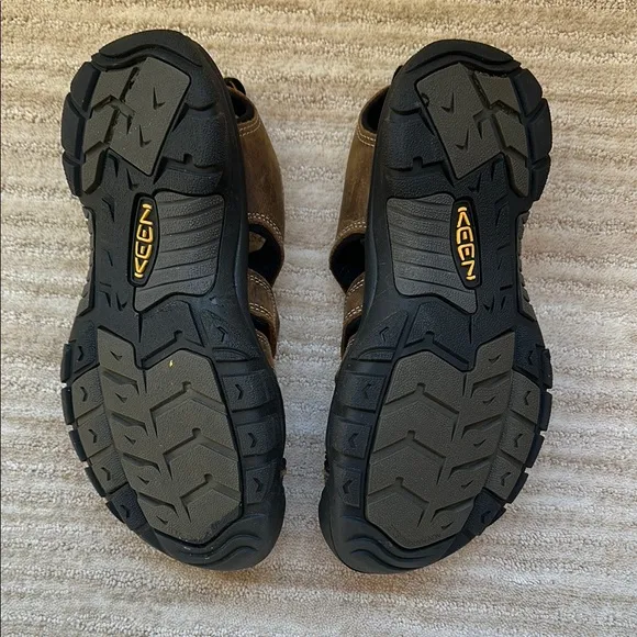 KEEN NEWPORT #1001870 MEN'S WATERPROOF SANDAL Brown Outdoor Sandals Size 8.5