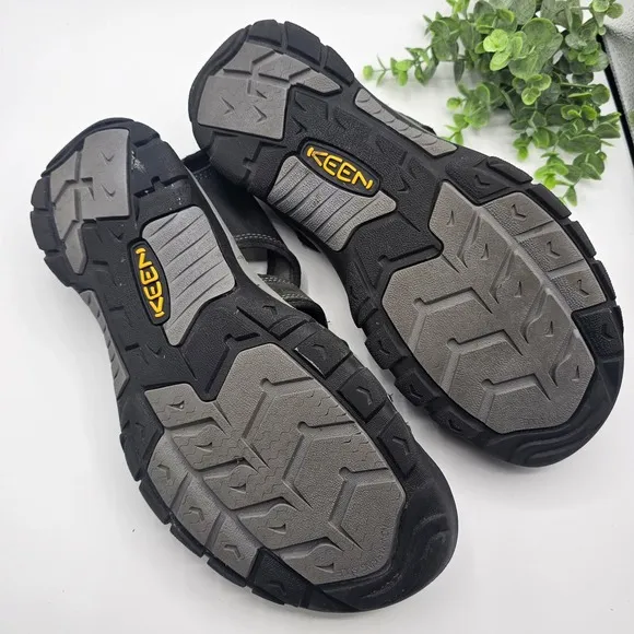 Keen Newport H2 Waterproof Sandal Hiking Trail Walking Shoe Black Men's Size 13