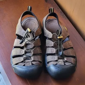 Keen Newport Leather Hiking Sandals - Size 8.5