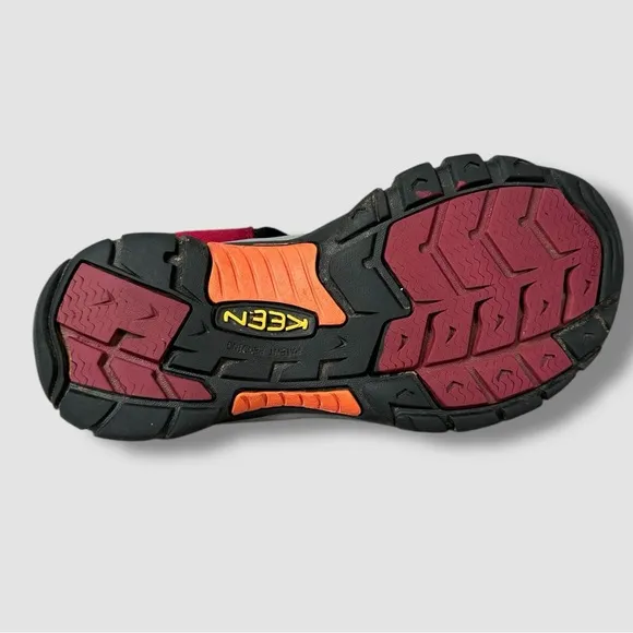 Keen Newport Sandal Women’s 8.5 Red Hiking Waterproof