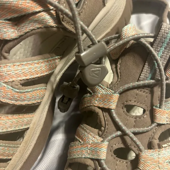 Keen Taupe Coral Women’s Whisper Waterproof Sandals