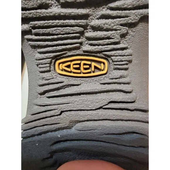 Keen Whisper Waterproof Sports Sandals - Beet Red/Honeysuckle Women's Size 7 EUC