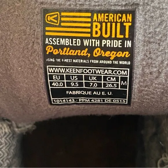 KEEN Women's Durand Polar Winter Boot waterproof insulated size 9.5