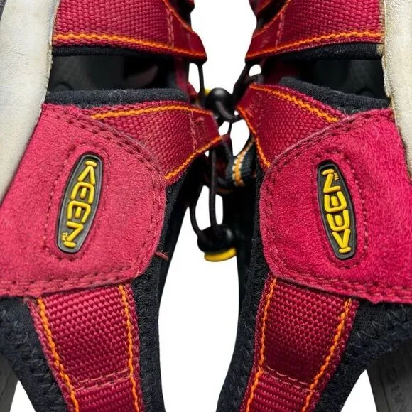 KEEN Newport H2 Sport Waterproof Hiking Sandals Red Women’s Size 9