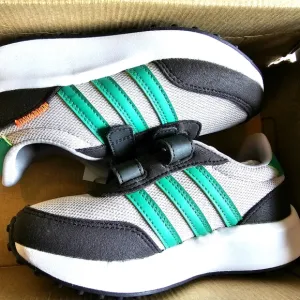 kids running shoes, adidas