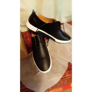 Konhill casual Oxford size 47 American 13 new without box.