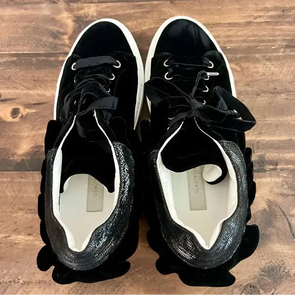 L’Autre Chose Made in Italy Black Ruffled Velvety Lace-Up Sneakers Size 37/US 7