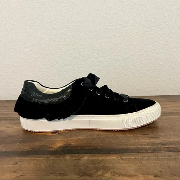 L’Autre Chose Made in Italy Black Ruffled Velvety Lace-Up Sneakers Size 37/US 7