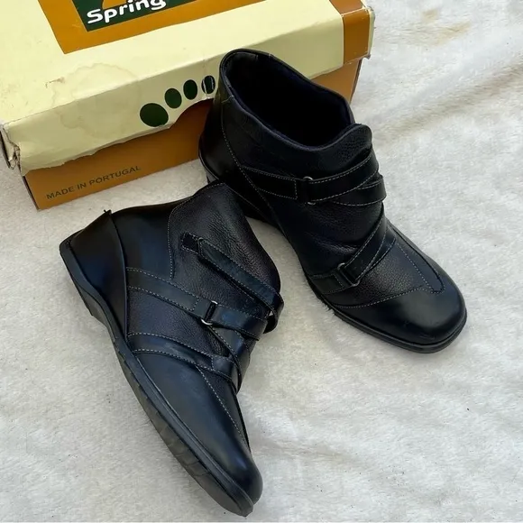 Leather Booties Spring Steps Size 7.5-8