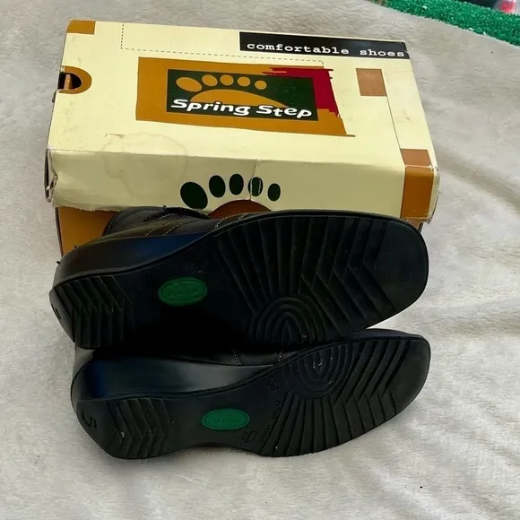 Leather Booties Spring Steps Size 7.5-8