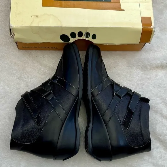 Leather Booties Spring Steps Size 7.5-8